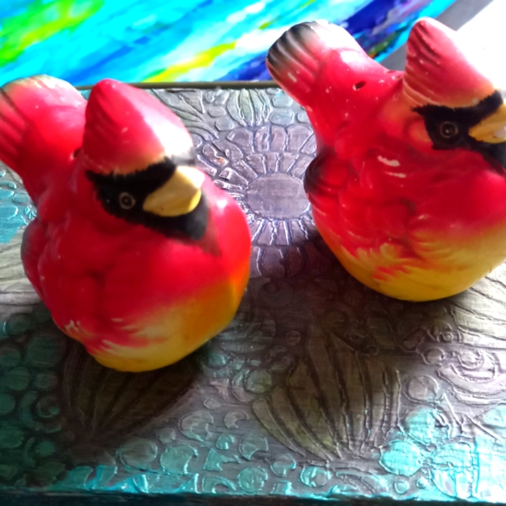 Vintage Cardinal salt and pepper shakers